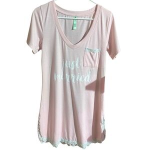 🌸 Honeydew “Just Married” Pink Nightgown – Women’s Size Small – Lace Trim